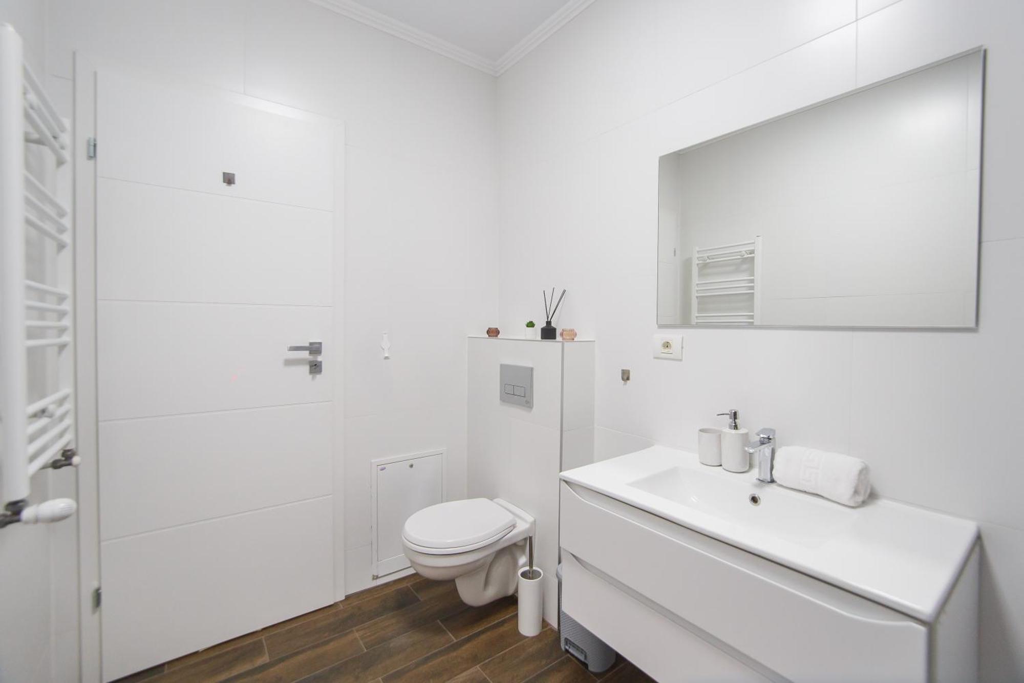 Pinky Black Escape Oradea Exterior foto